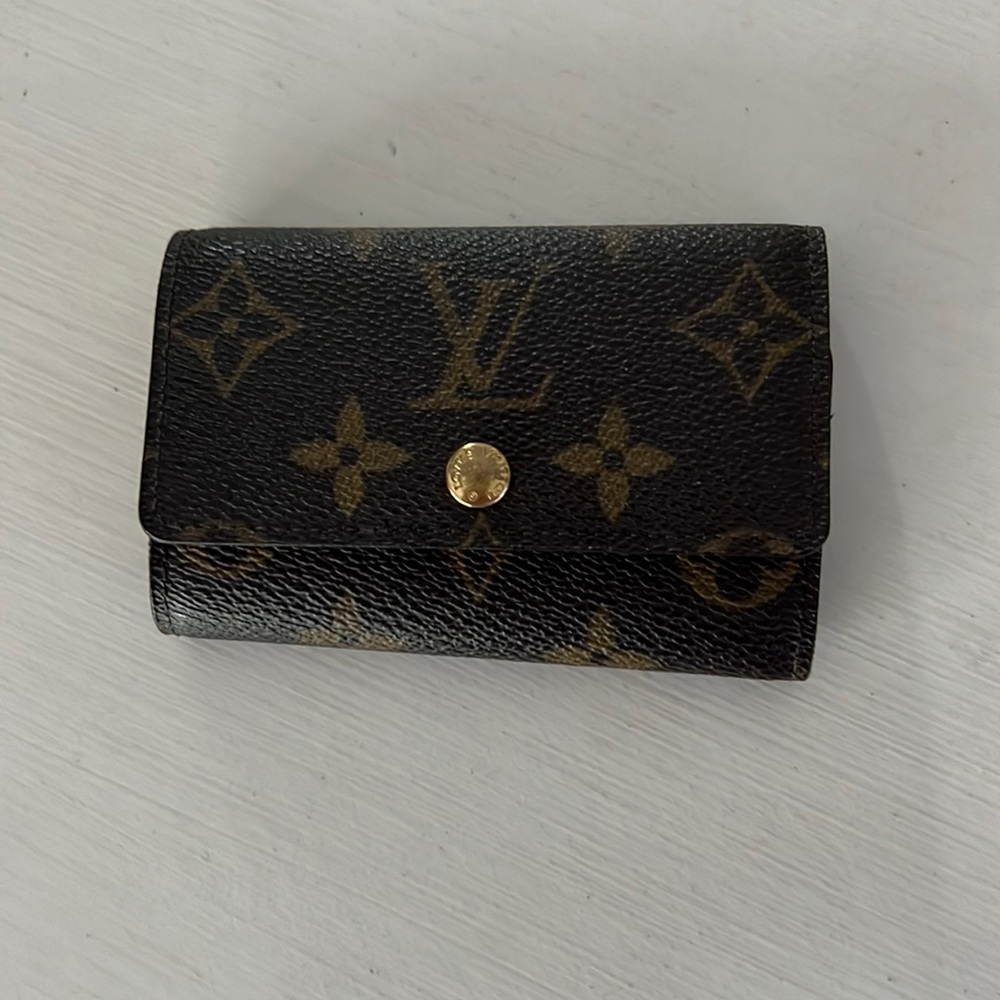 Louis Vuitton Monogram 6 Key Holder